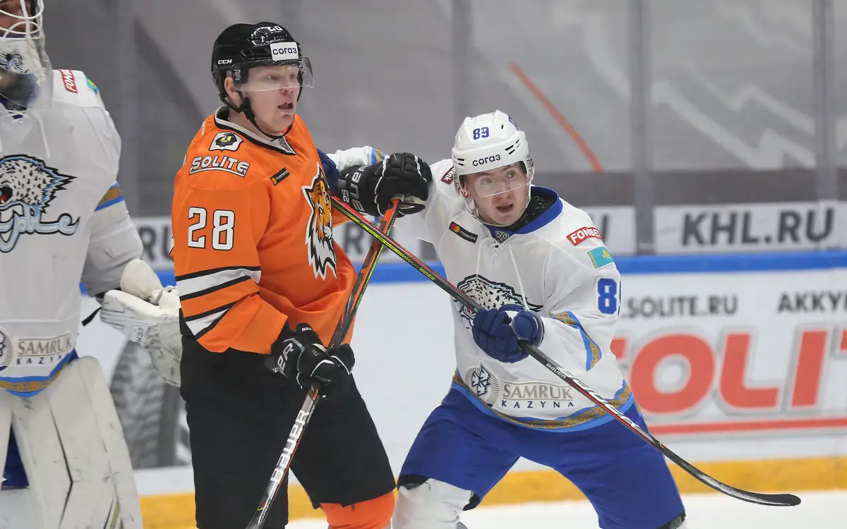 «Барыс» крупно проиграл «Амуру»