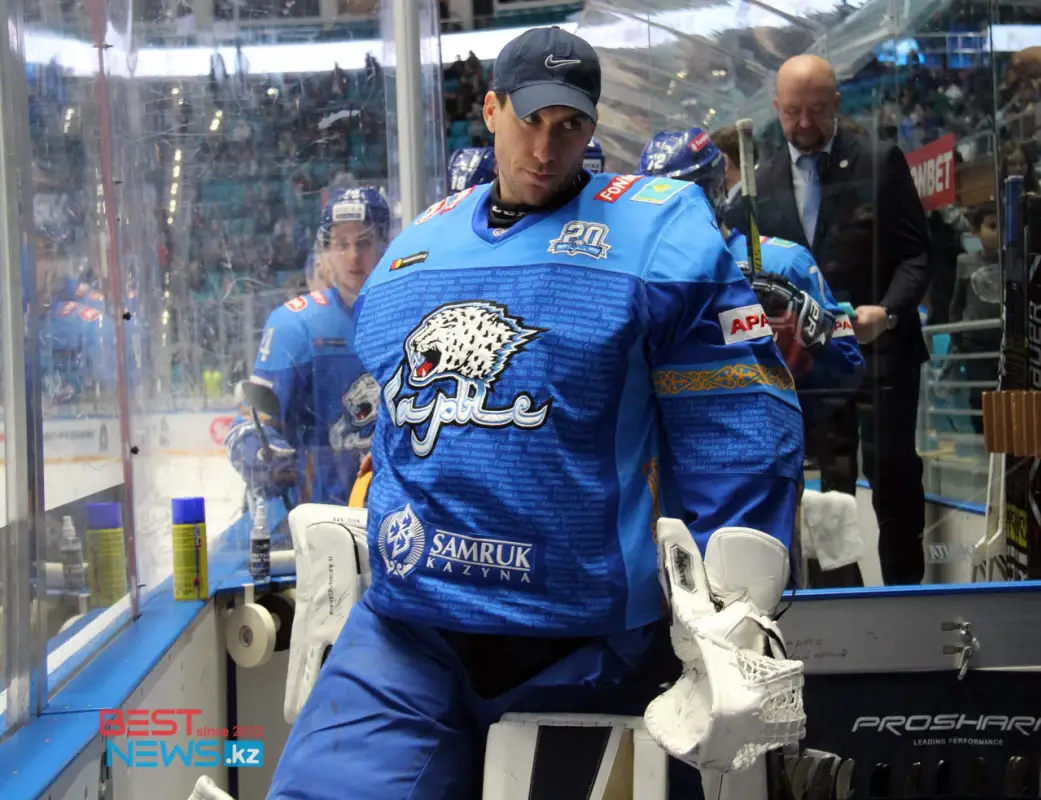 Михайлис рассказал, попрощался ли Карлссон перед отъездом из Латвии 