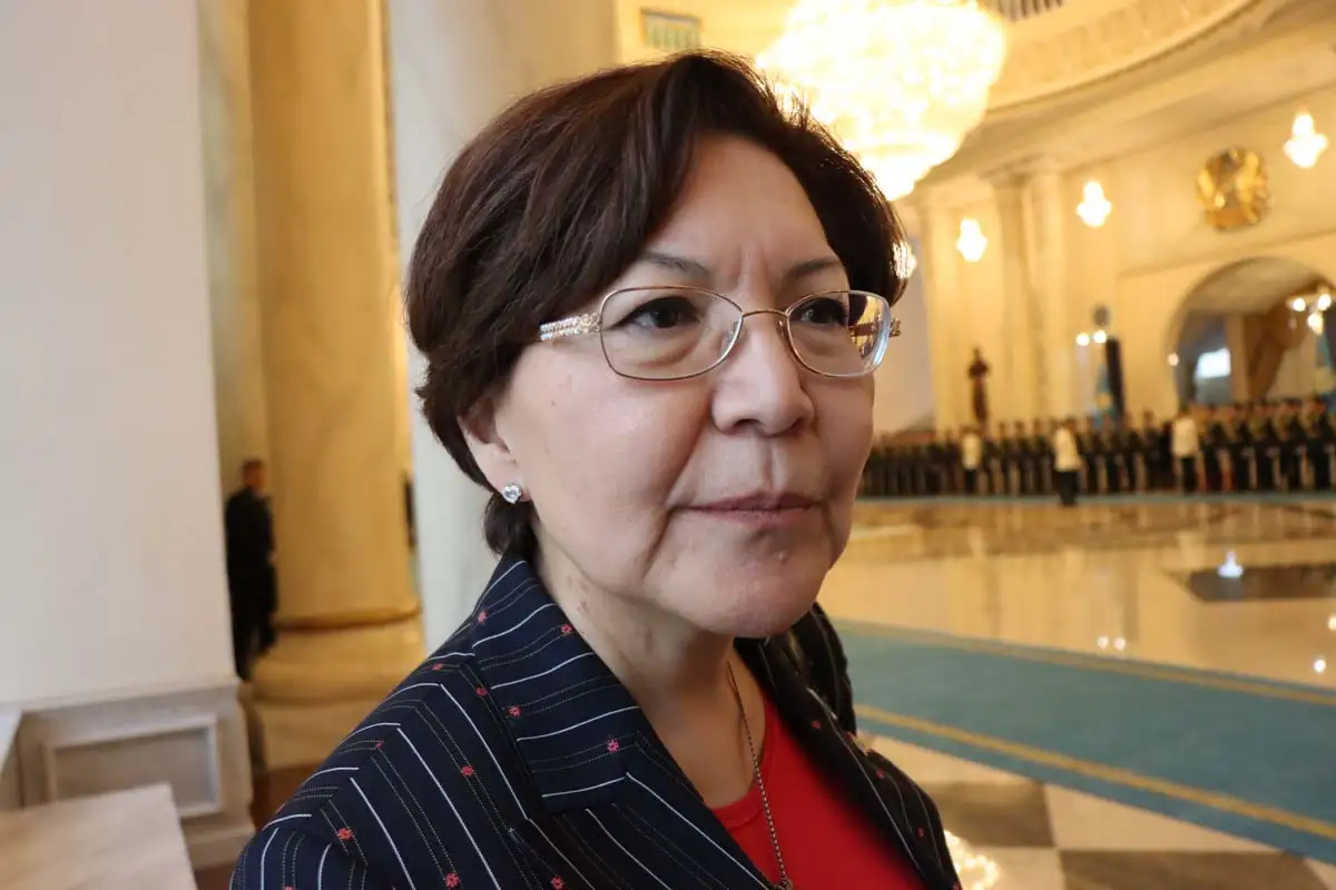 Президент Франции сделал комплимент мажилисменке Куспан