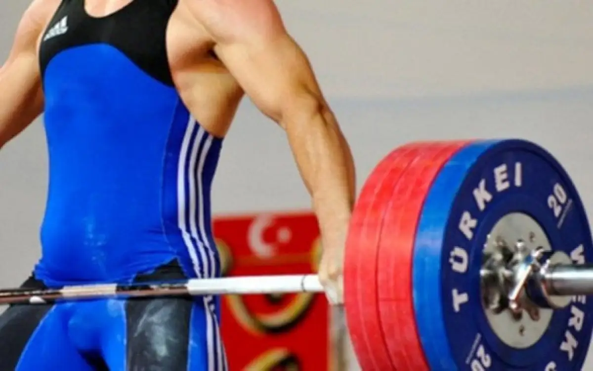 В Алматы стартовал чемпионат Казахстана по тяжелой атлетике среди молодежи