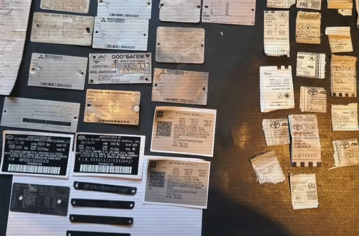 Перебивали VIN-коды: в спецЦОНах Алматы незаконно зарегистрировали 150 авто