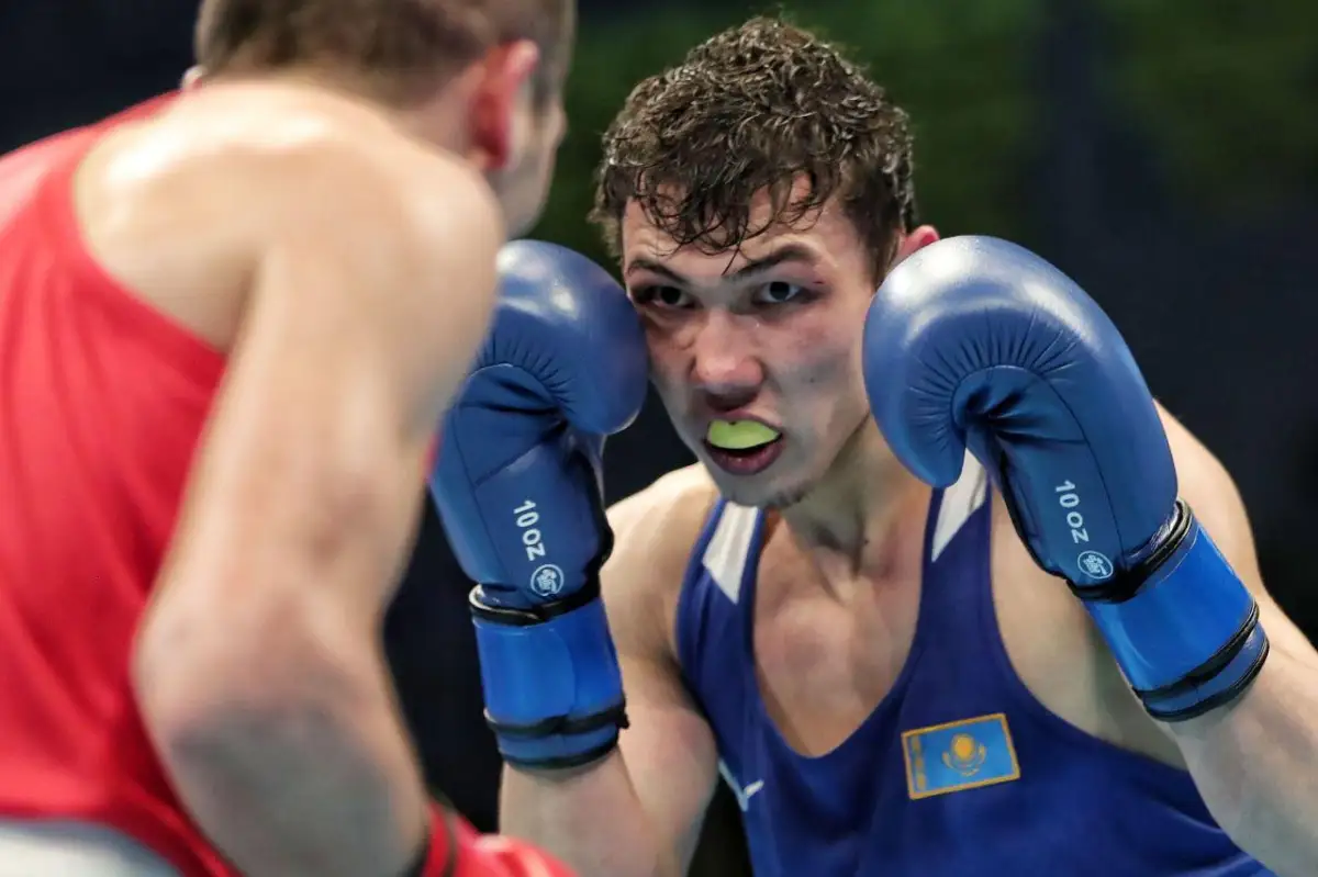 Прямая трансляция с ЧМ с участием боксеров Темиржанова и Жусупова