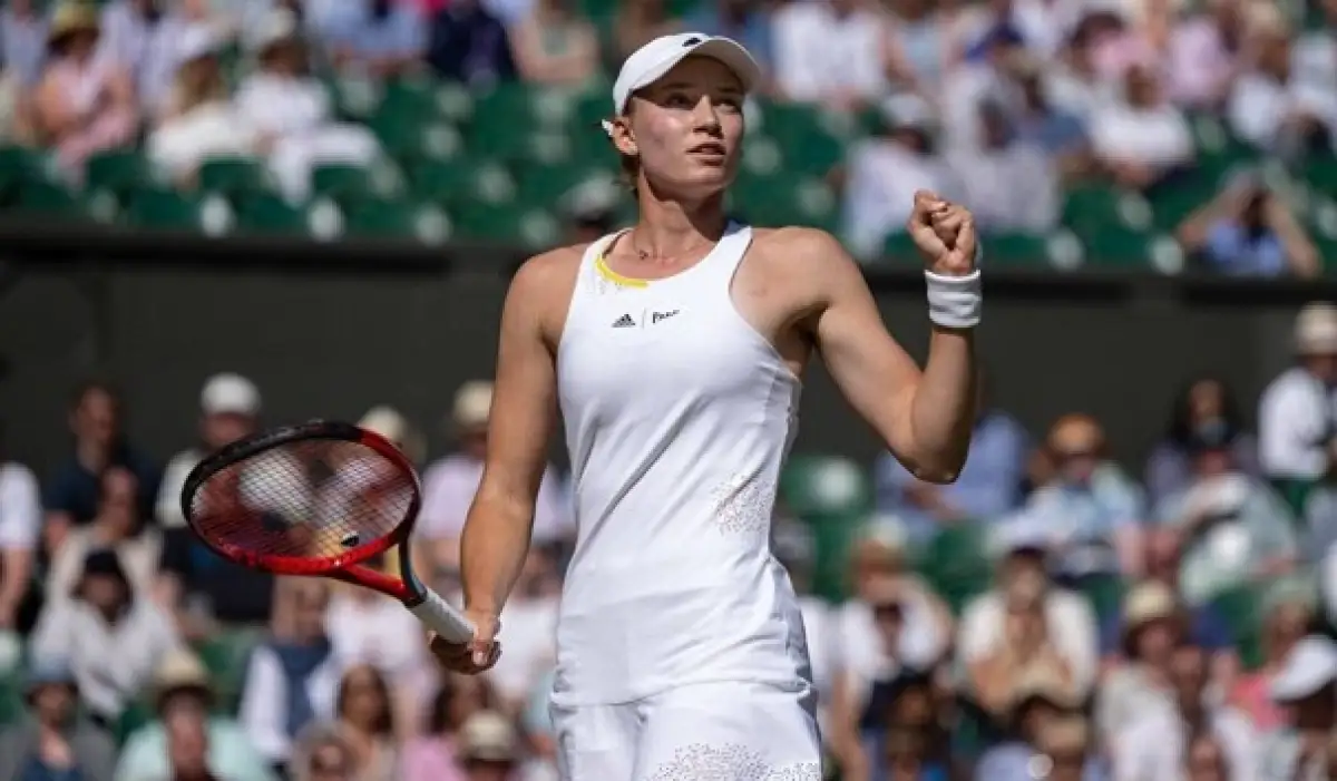 Рыбакина прошла в третий круг Уимблдона 2025