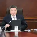 «Сізді тыңдасақ, сізден басқасының бәрі кінәлі!» - Олжас Бектенов