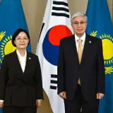 Президент Казахстана провел встречу с Премьер-министром Республики Корея