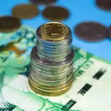 Доллар поднялся выше отметки 477 тенге на торгах