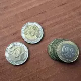 Доллар ослаб на утренних торгах KASE
