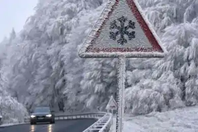 В 9 областях Казахстана автодвижение остается закрытым