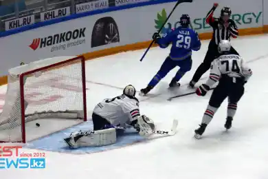 Барыс удивил Металлург в первом периоде