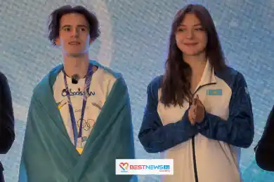 Михаила Шайдорова и Софью Самоделкину встретили в Астане и сделали им дорогие подарки