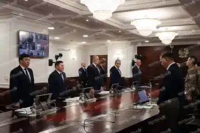 Заседание Правительства Казахстана началось с минуты молчания в память по погибшим щахтерам в Караганде