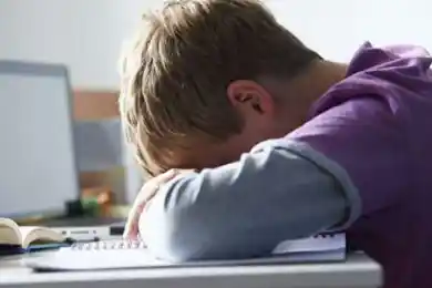 Президент Казахстана подписал закон, разрешающий удалять опасный контент для детей