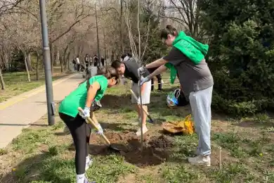 В Алматы появилась аллея журналистов