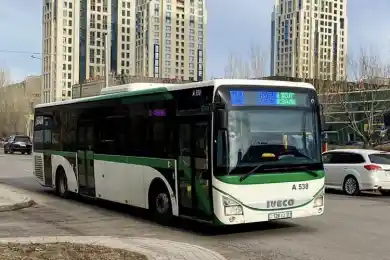 Из-за дождя в Астане приостановили движение пригородных маршрутов