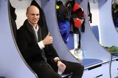 Защитник "Барыса" попрощался с болельщиками