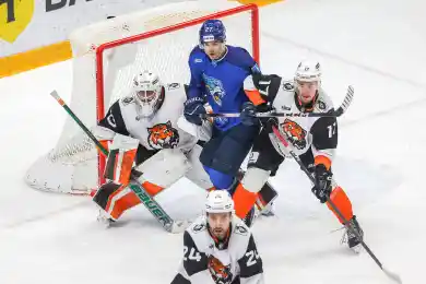 "Барыс" проиграл "Амуру" 