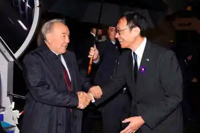 Банзай, Нарухито: Назарбаев прибыл в Токио по случаю восхождения на трон нового императора