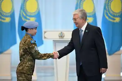 Президент Казахстана наградил военнослужащих Национального миротворческого контингента