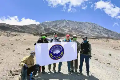 Спортсмены покорили пик «Килиманджаро» в честь 30-летия Ассамблеи народа Казахстана
