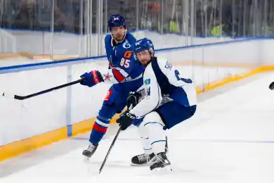Двое игроков "Барыса" получили повреждения