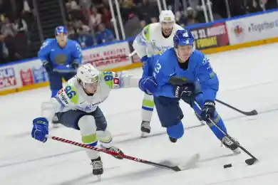 Лучший снайпер сборной Казахстана подписал контракт, но это не Барыс