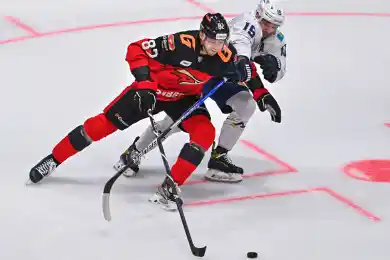 Барыс проиграл Авангарду на выезде