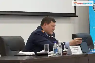 «Снимают деньги и отдают»: о чем глава полиции Астаны говорил с горожанами   