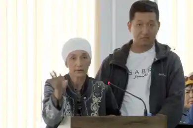Шерзаттың әжесі: "Мен бiр кудайға тапсырдым бәрiндi"