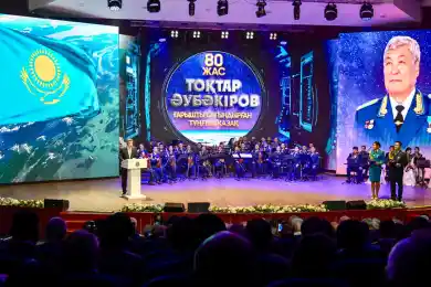 Токтару Аубакирову исполнилось 80 лет