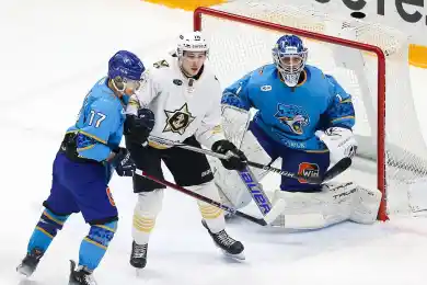 Барыс уступил Адмиралу по буллитам