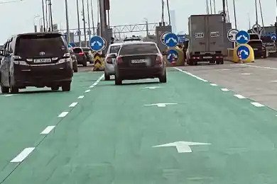 Казахстанцам открыли отдельные коридоры на границе в связи с наплывом россиян