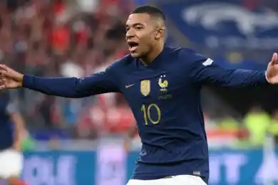 Дубль Мбаппе помог Франции выйти в четвертьфинал ЧМ-2022