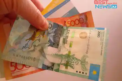 В Минфине уточнили про налогообложение мобильных переводов казахстанцев