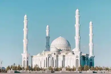 Глава государства поздравил казахстанцев с праздником Ораза айт