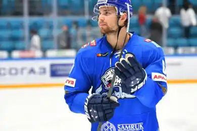 "Адмирал" сообщил об условиях подписания экс-защитника "Барыса"