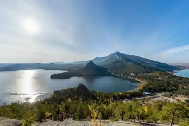 Почему блокпосты не остановят отдыхающих в Бурабае