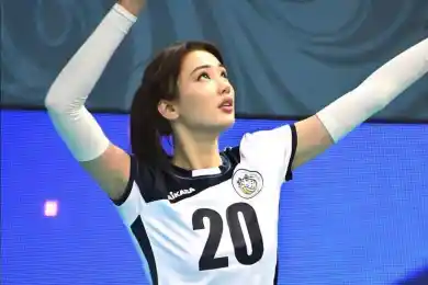 Сабина Алтынбекова восхитила точёной фигурой на тренировке 