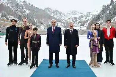 Президенты Казахстана и Узбекистана посетили Медеу