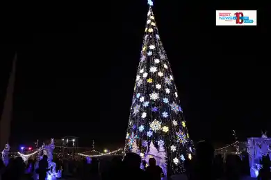 В Астане зажгли главную ёлку Казахстана - фото