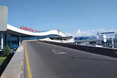 Сагинтаев: никто не собирается переносить аэропорт Алматы