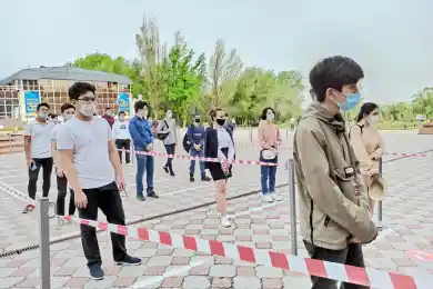 Как сдают ЕНТ в КазНУ им. аль-Фараби - фото