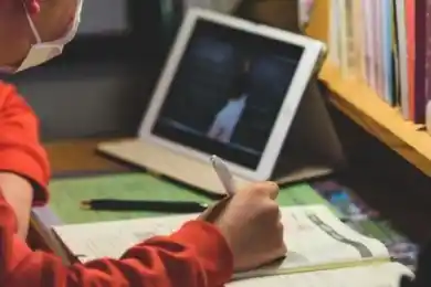 Уроки во вторую смену в школах Астаны тоже отменили