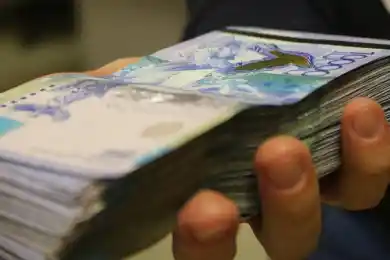 Казахстанцы снова могут погашать ипотеку пенсионными накоплениями