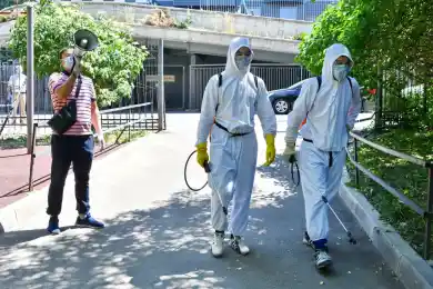 Жителей Алматы призвали не покидать дома и не спешить в места массовых прогулок