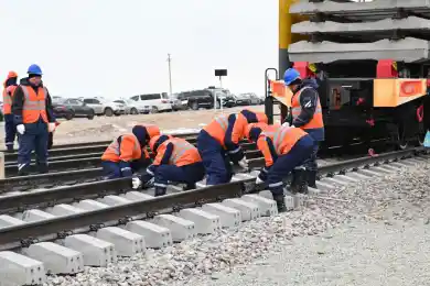 В «Казахстан Темир Жолы» объявили повышение зарплат – кто получит прибавку и премию