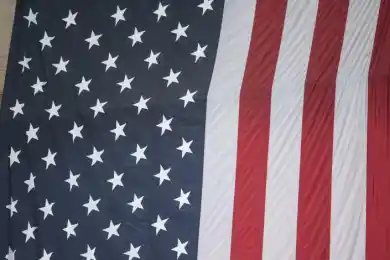 В США выплатят американцам по 1 тысяче долларов