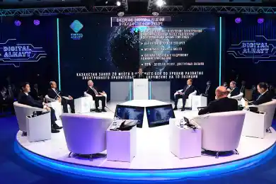 «Охват населения Казахстана Интернетом составляет 99%» - Мамин