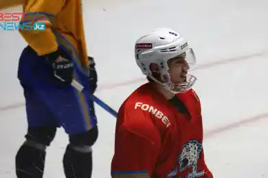 Блэкер подписал контракт с новым клубом в КХЛ