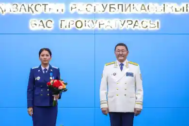 Прославившиеся на суде по делу Бишимбаева прокуроры награждены госнаградами