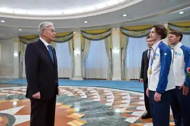 Президент Казахстана поблагодарил отца Михаила Шайдорова